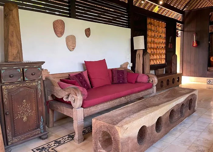 Heliconia, At T House Kaja شاليه