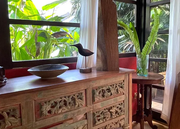 شاليه Heliconia, At T House Kaja أوبود